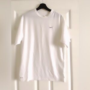 Nike Fit man tee short sleeve small white